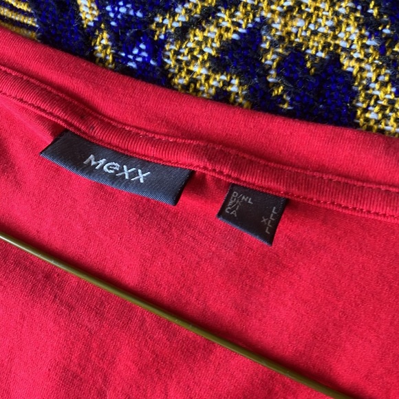 Absolutely Red! - Picture 3 of 3